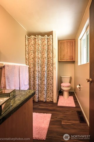 19306 74th Avenue W, Lynnwood, WA 98036