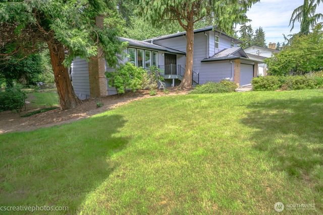 19306 74th Avenue W, Lynnwood, WA 98036