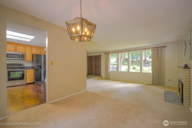 19306 74th Avenue W, Lynnwood, WA 98036