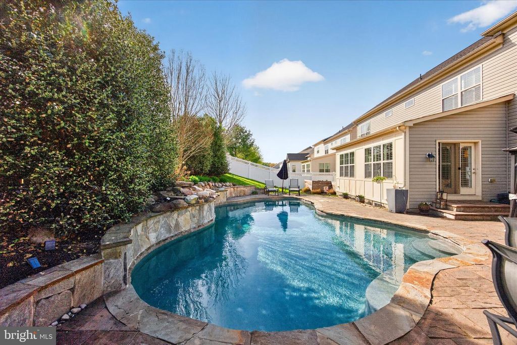 Image 100 of property listing at 22109 WINDING WOODS WAY, Clarksburg, MD 20871