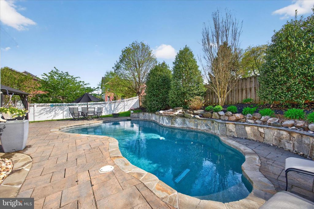 Image 105 of property listing at 22109 WINDING WOODS WAY, Clarksburg, MD 20871