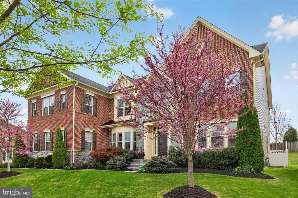 Image 108 of property listing at 22109 WINDING WOODS WAY, Clarksburg, MD 20871