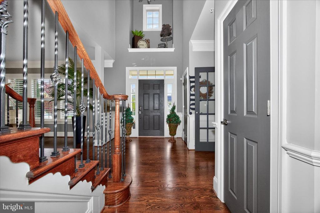 Image 5 of property listing at 22109 WINDING WOODS WAY, Clarksburg, MD 20871