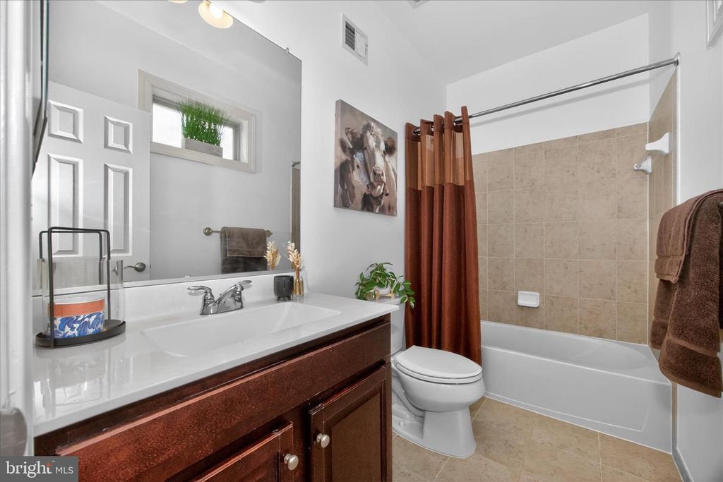 Image 84 of property listing at 22109 WINDING WOODS WAY, Clarksburg, MD 20871