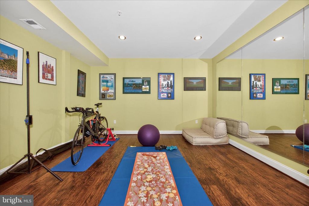 Image 86 of property listing at 22109 WINDING WOODS WAY, Clarksburg, MD 20871