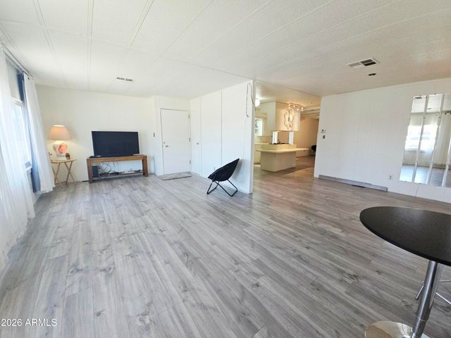 6612 W HATCHER Road, Glendale, AZ 85302