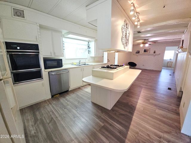 6612 W HATCHER Road, Glendale, AZ 85302