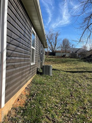 711 Andrews Street, Fredericktown, MO 63645