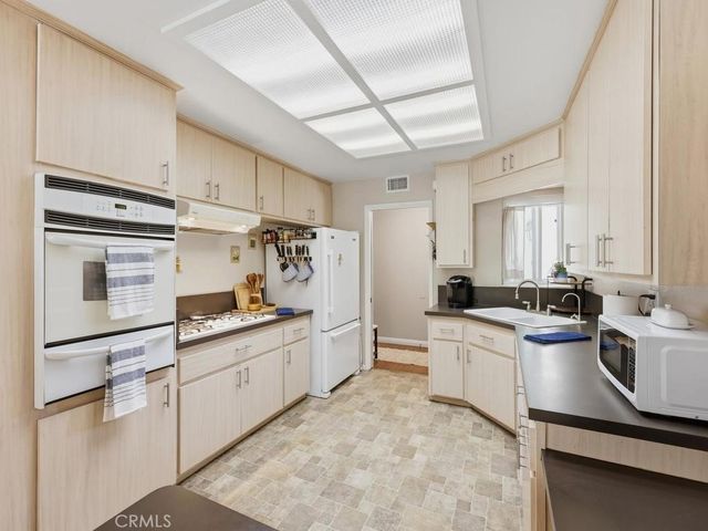 6029 Sheridan Way, Buena Park, CA 90620