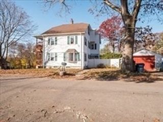 22 Warner St 1, Blackstone, MA 01504