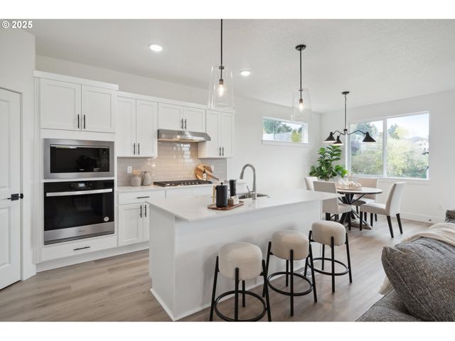 19093 Sw Northridge Ct, Beaverton, OR 97007