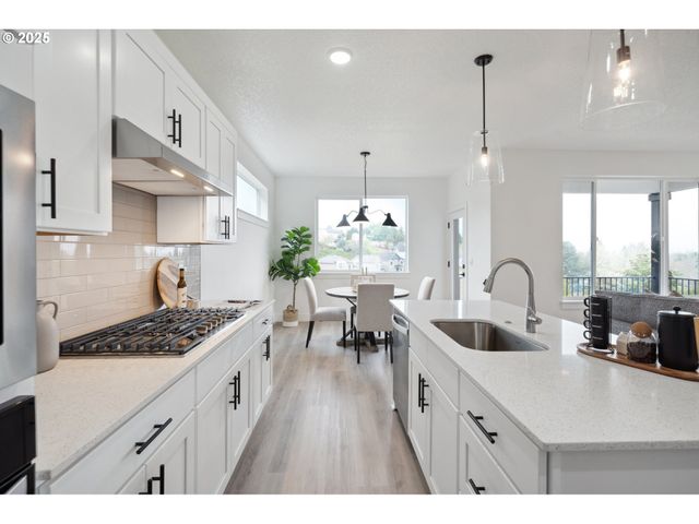 19093 Sw Northridge Ct, Beaverton, OR 97007
