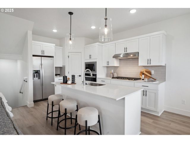 19093 Sw Northridge Ct, Beaverton, OR 97007