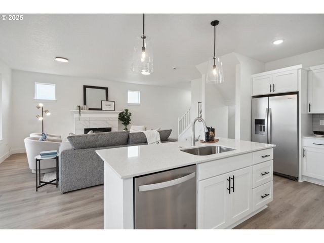 19093 Sw Northridge Ct, Beaverton, OR 97007