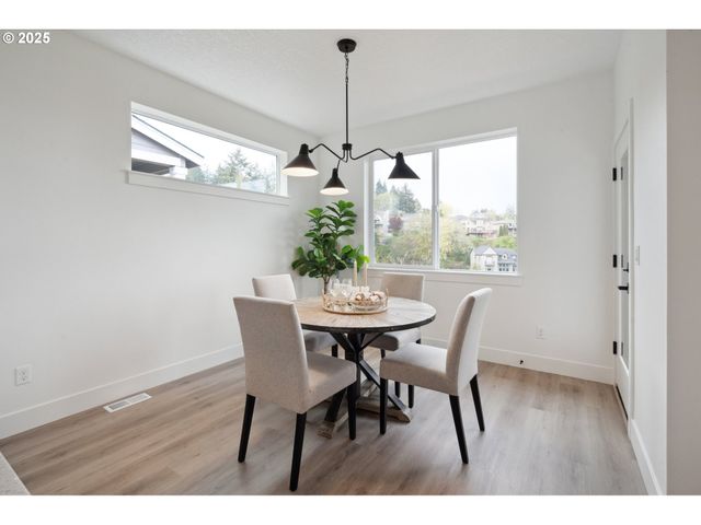 19093 Sw Northridge Ct, Beaverton, OR 97007