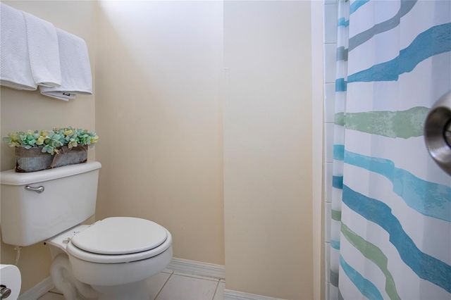 5711 BENTGRASS DRIVE 19-202, Sarasota, FL 34235