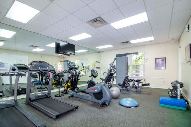 5711 BENTGRASS DRIVE 19-202, Sarasota, FL 34235