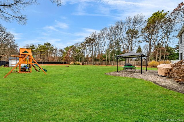 124 Spence Avenue, Holtsville, NY 11742