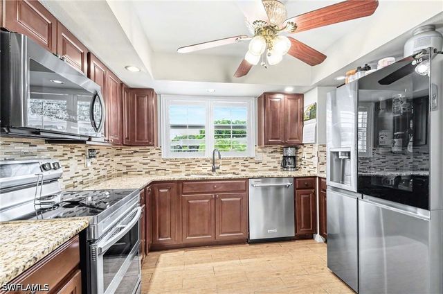 20 Maui CIR 20, Naples, FL 34112