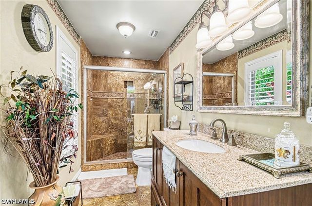 20 Maui CIR 20, Naples, FL 34112