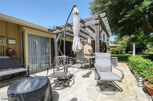 20 Maui CIR 20, Naples, FL 34112
