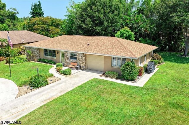 20 Maui CIR 20, Naples, FL 34112