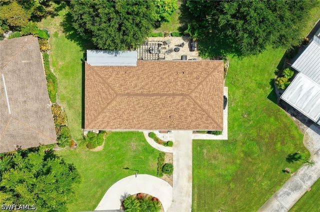 20 Maui CIR 20, Naples, FL 34112