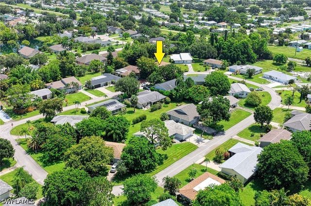 20 Maui CIR 20, Naples, FL 34112
