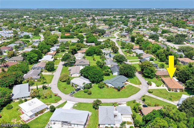 20 Maui CIR 20, Naples, FL 34112