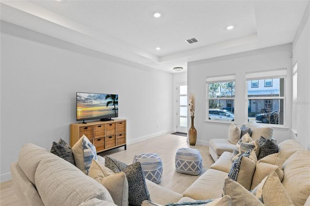 9765 NERUDA STREET, Orlando, FL 32827