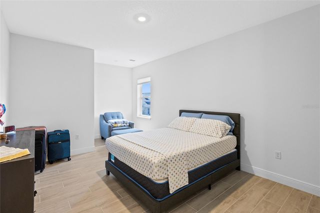 9765 NERUDA STREET, Orlando, FL 32827