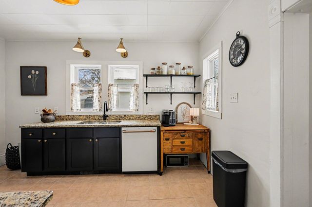 418 4th Street N, Hudson, WI 54016