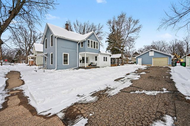 418 4th Street N, Hudson, WI 54016