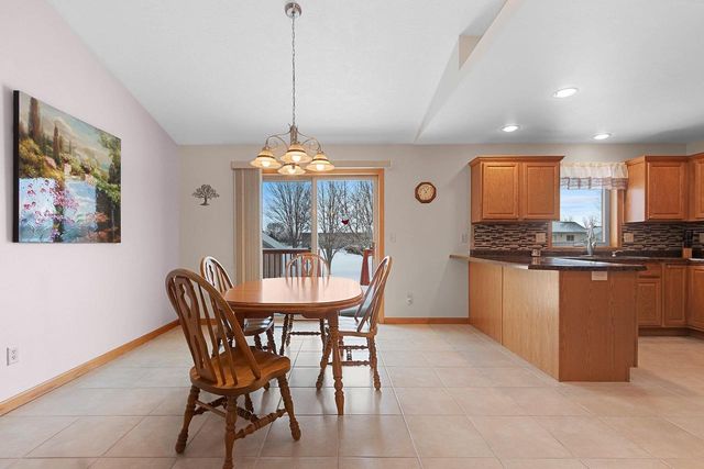 1602 MEADOWS LANE, Luxemburg, WI 54217