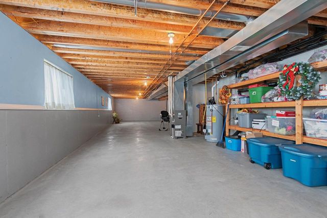 1602 MEADOWS LANE, Luxemburg, WI 54217