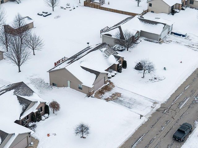 1602 MEADOWS LANE, Luxemburg, WI 54217