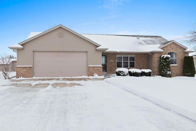 1602 MEADOWS LANE, Luxemburg, WI 54217