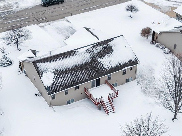 1602 MEADOWS LANE, Luxemburg, WI 54217