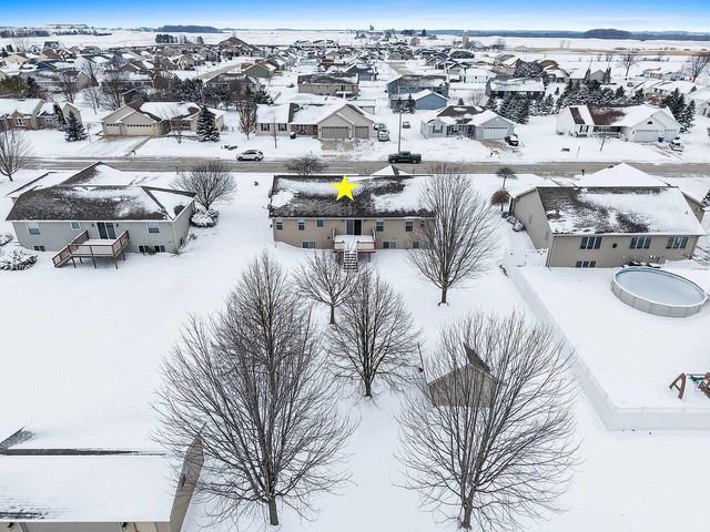 1602 MEADOWS LANE, Luxemburg, WI 54217