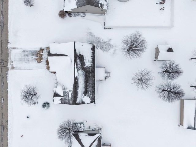 1602 MEADOWS LANE, Luxemburg, WI 54217