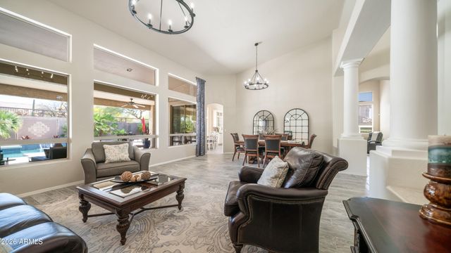 3813 N MORNING DOVE Circle, Mesa, AZ 85207