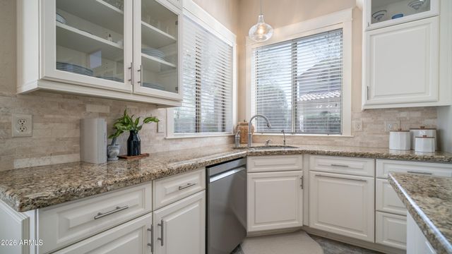 3813 N MORNING DOVE Circle, Mesa, AZ 85207