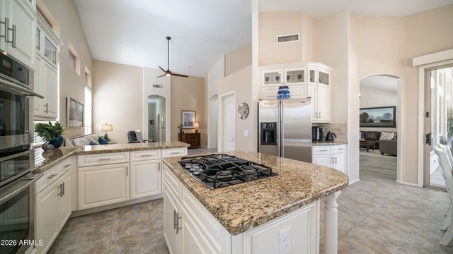 3813 N MORNING DOVE Circle, Mesa, AZ 85207