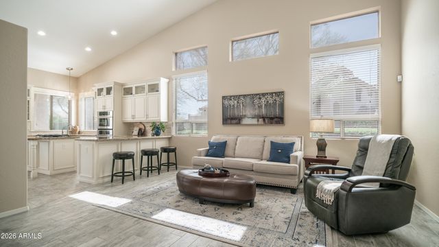 3813 N MORNING DOVE Circle, Mesa, AZ 85207