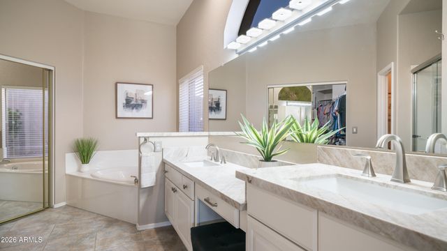 3813 N MORNING DOVE Circle, Mesa, AZ 85207