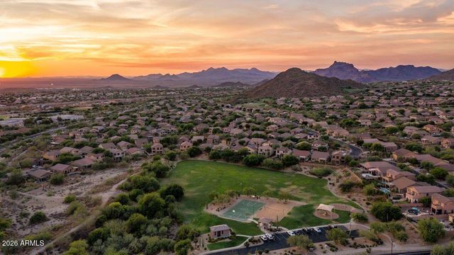 3813 N MORNING DOVE Circle, Mesa, AZ 85207