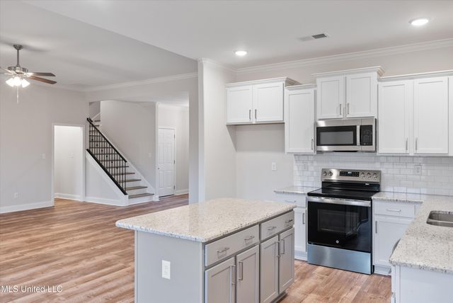 1734 Winningham Drive, Hernando, MS 38632