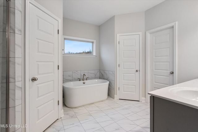 1734 Winningham Drive, Hernando, MS 38632