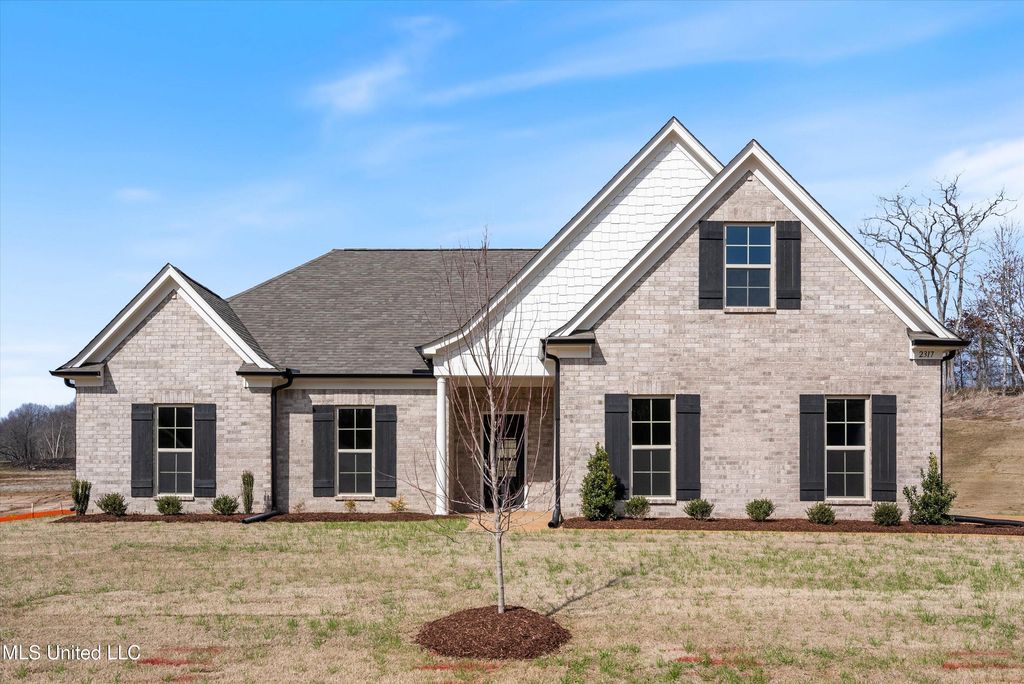 1734 Winningham Drive, Hernando, MS 38632