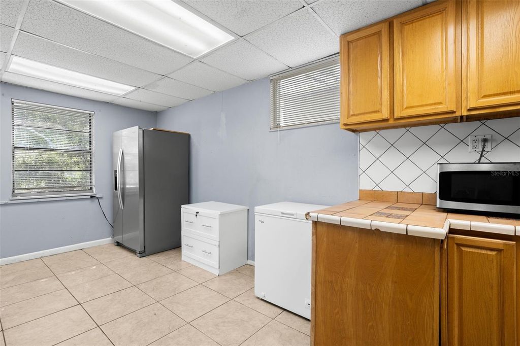 Image 11 of property listing at 110 N LINCOLN AVENUE, Tampa, FL 33609